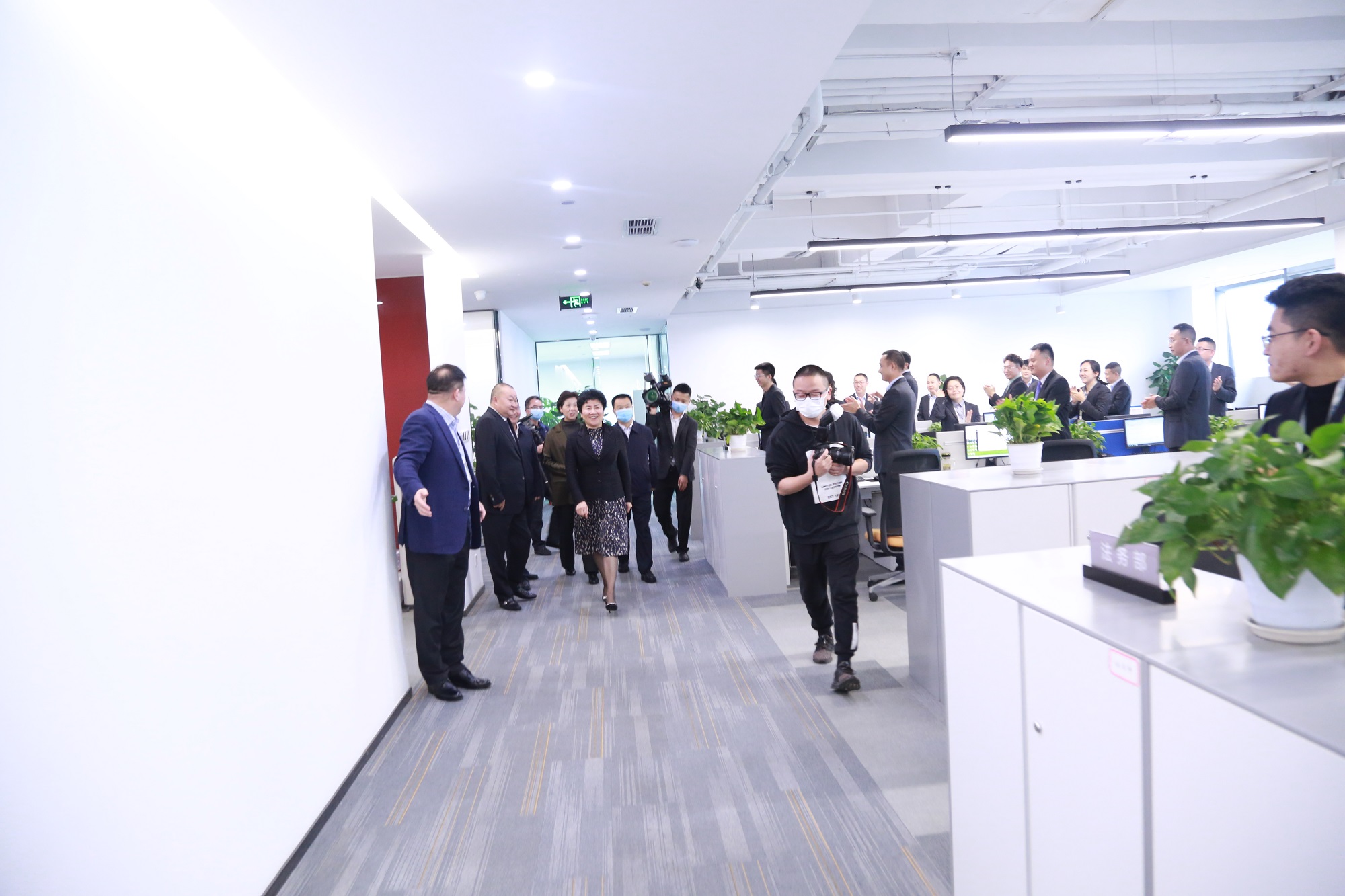 省人大常委會副主任、達州市委書記包惠蒞臨公司視察指導